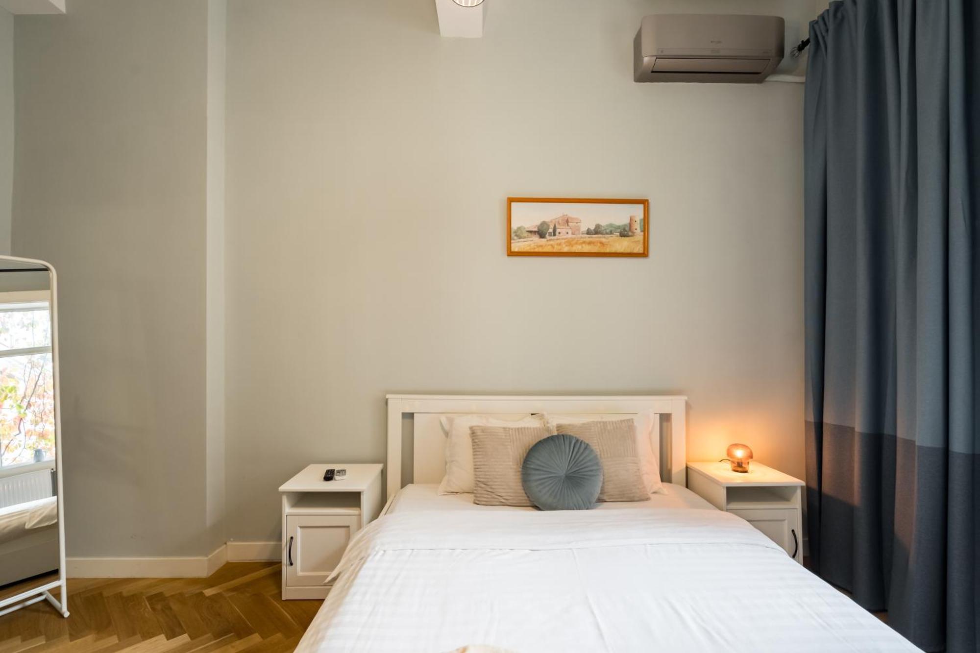 Chic Studio Near Bucharest'S Top Landmarks Buitenkant foto
